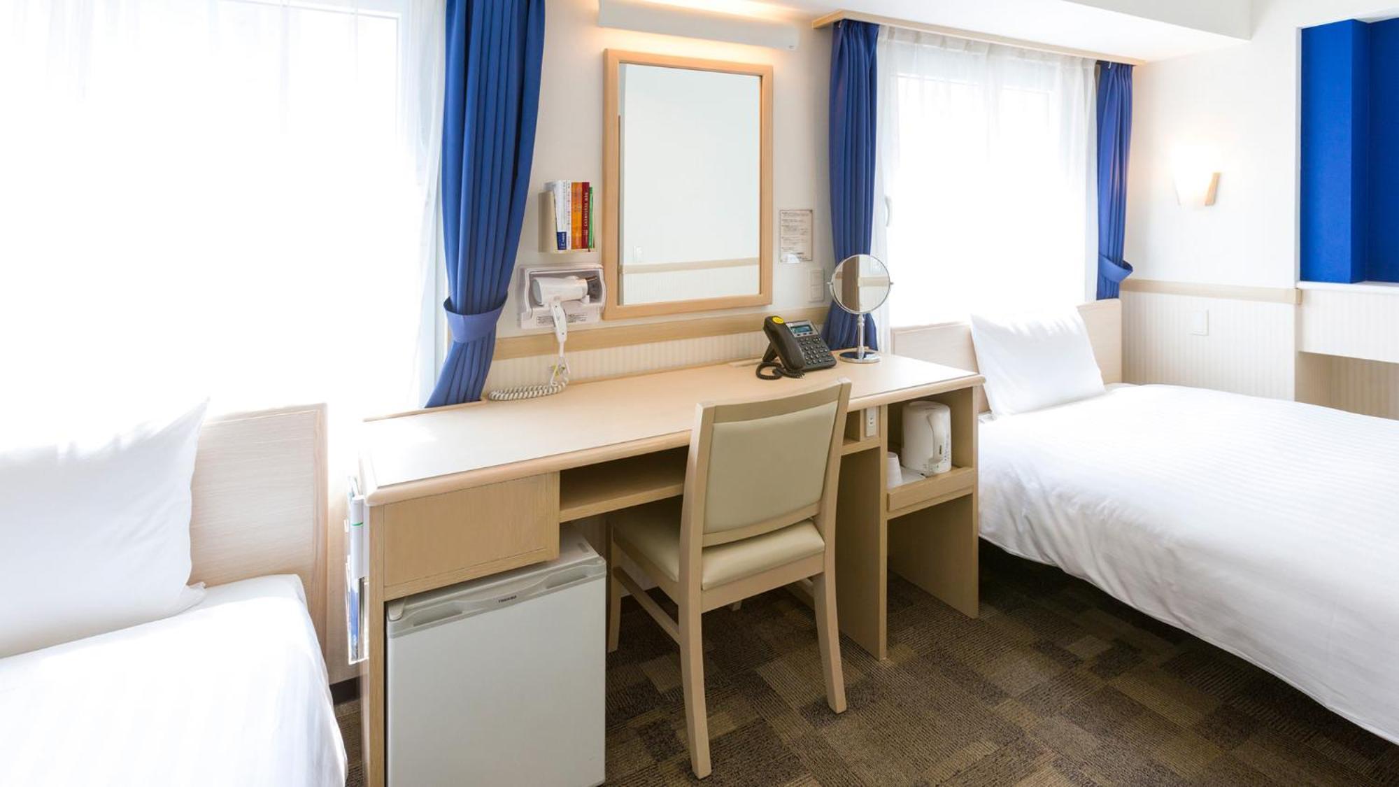 Toyoko Inn Odawara Eki Higashi Guchi Номер фото